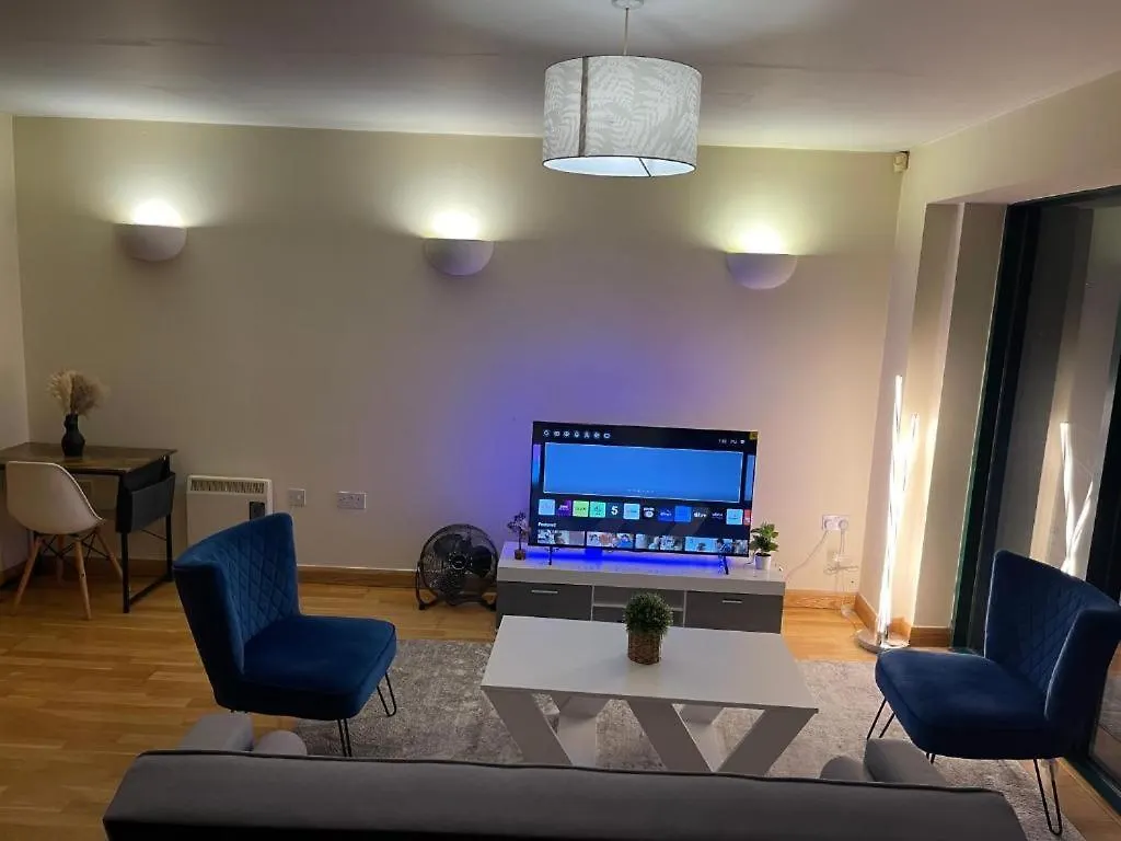 2 Bedrooms, 2 Bathrooms Stunning Penthouse City View Bradford  Reino Unido