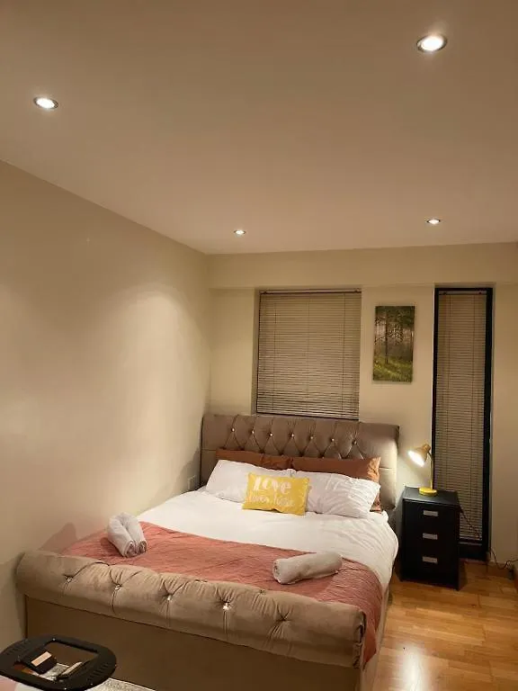 Apartamento 2 Bedrooms, 2 Bathrooms Stunning Penthouse City View Bradford
